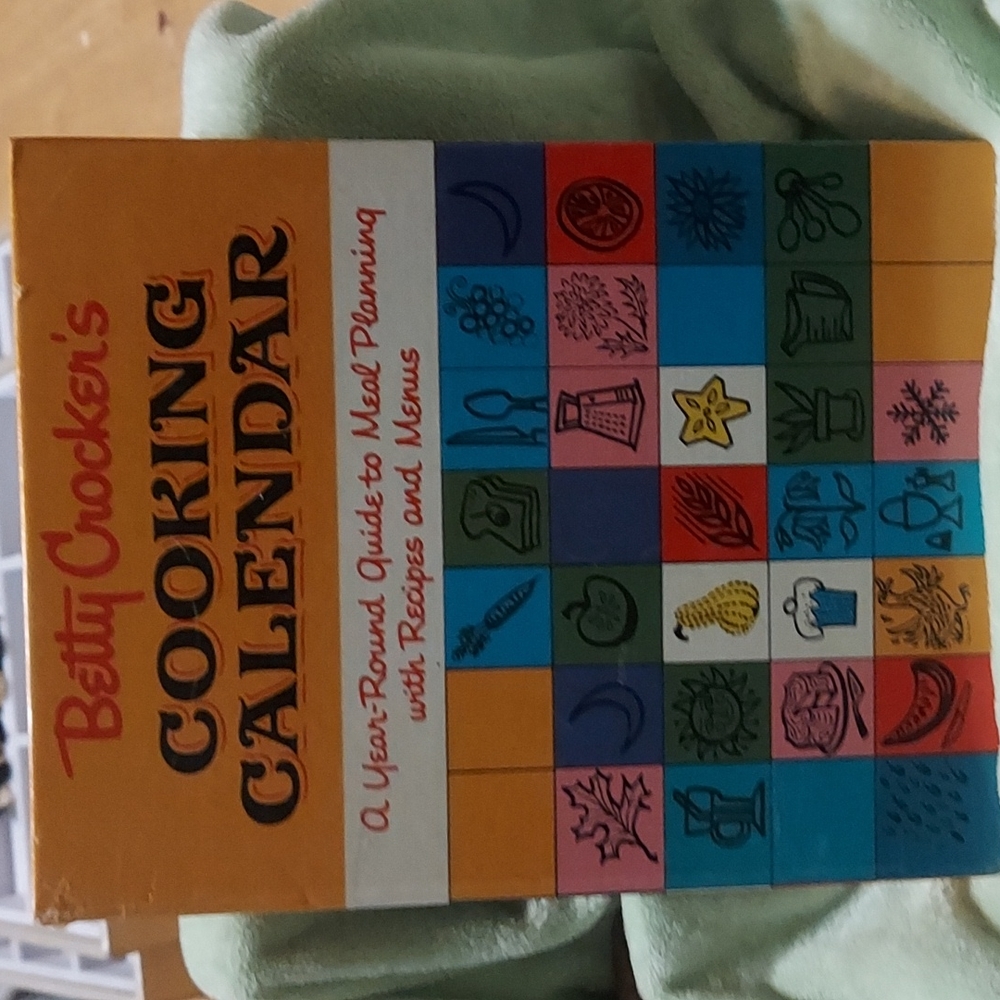 Betty Crocker 2009 Exact Replica of 1962 Calendar Cookbook